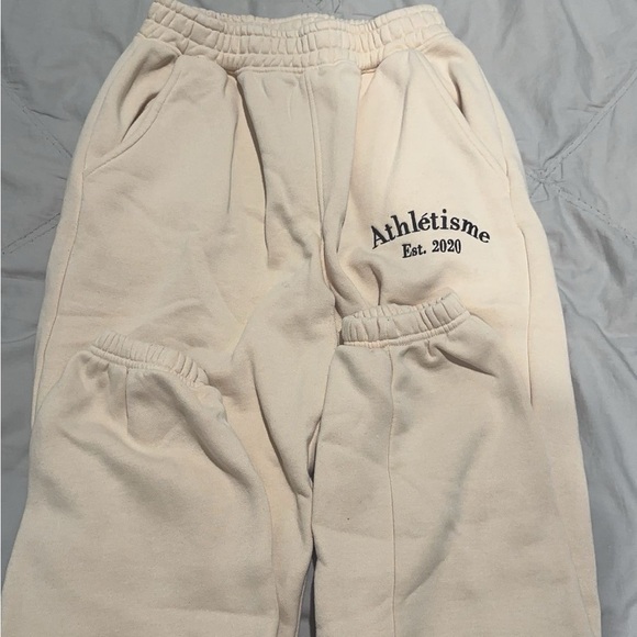 Crème Colored “Athlétisme” Cuffed Sweatpants, Size Small, from Nasty Gal - Picture 3 of 5